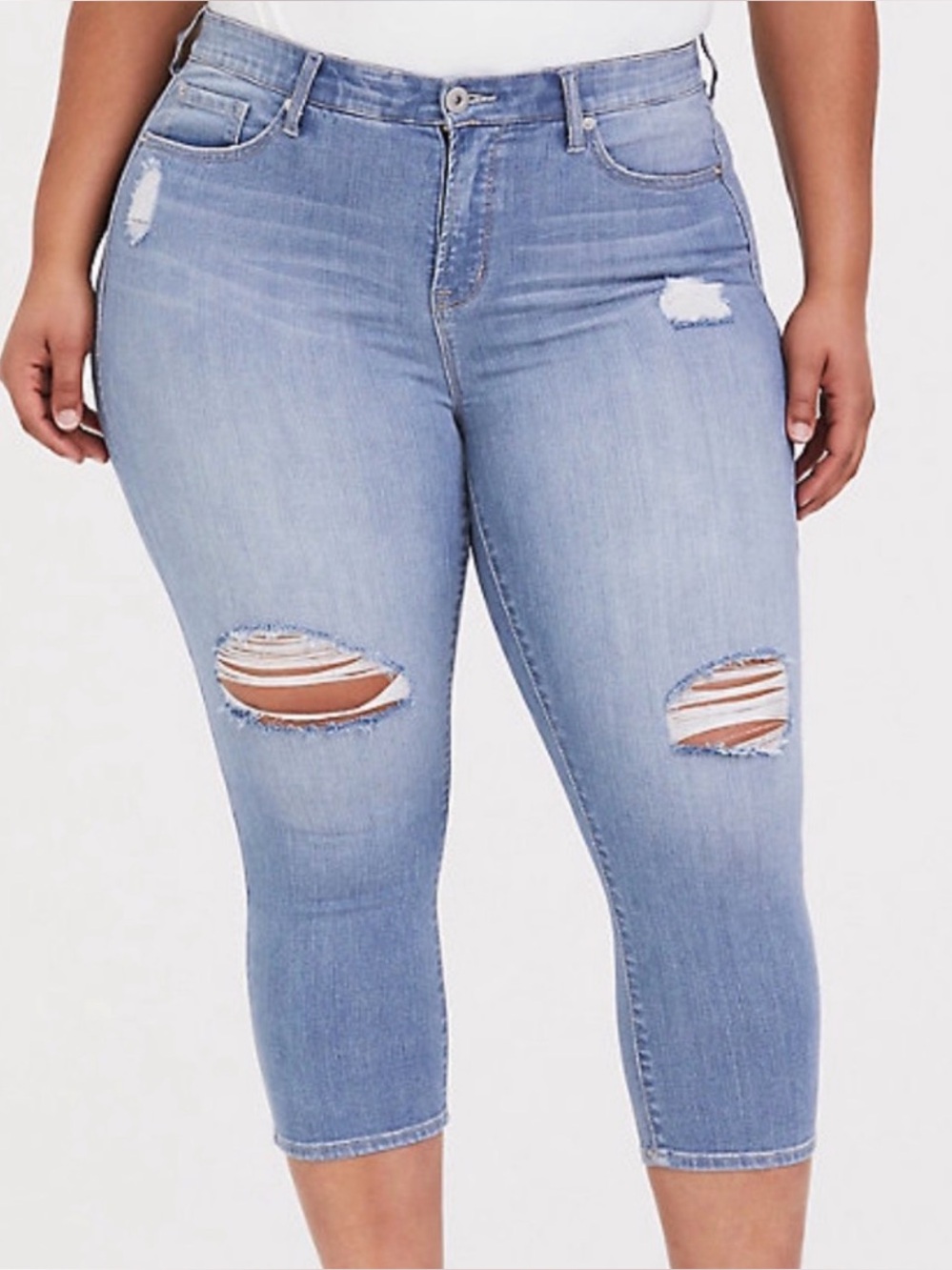 Torrid Plus Size Distressed Crop Bombshell Skinny Jeans 26